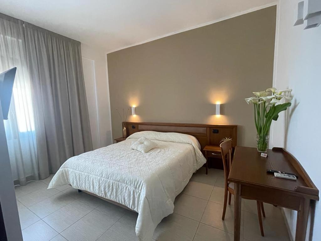 Hotel Posidonia Porto Cesareo Kültér fotó